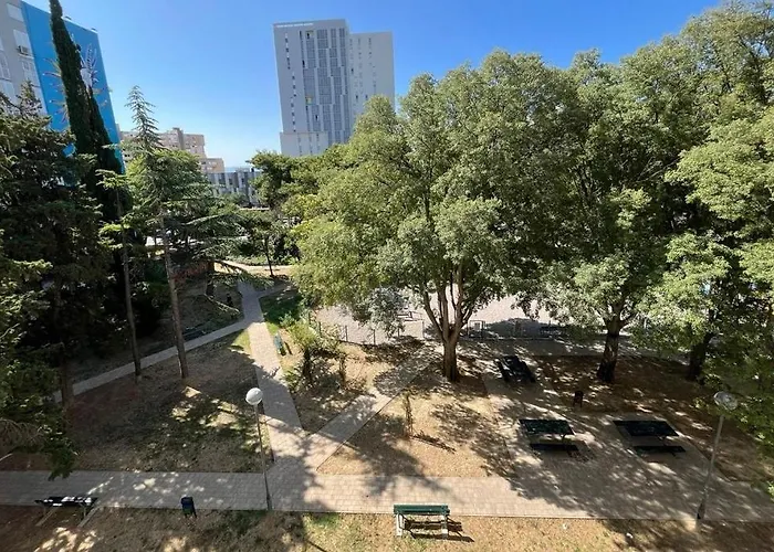 With Parking Space - 24725 * Split